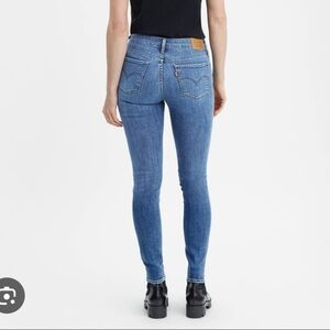 Levi's 721 Women's High Rise Skinny Blue Jeans